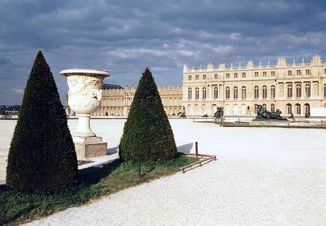 
Versailles.
