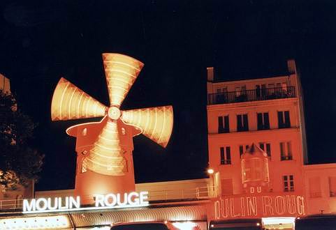 
Moulin Rouge.
