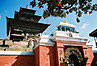 
Chram Taleju. Kathmandu, Namestie Durbar.
Taleju temple. Kathmandu, Durbar square.
