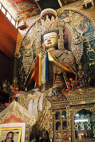 
Buddha statue in Boudhanath's gompa.

