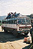 
Rozsireny sposob cestovania - na streche autobusu.
Travelling on the bus rooftop.
