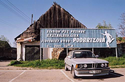 
Slovensky Grob.
