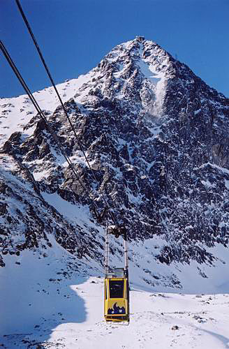 
Lomnicky peak (2634 m).
